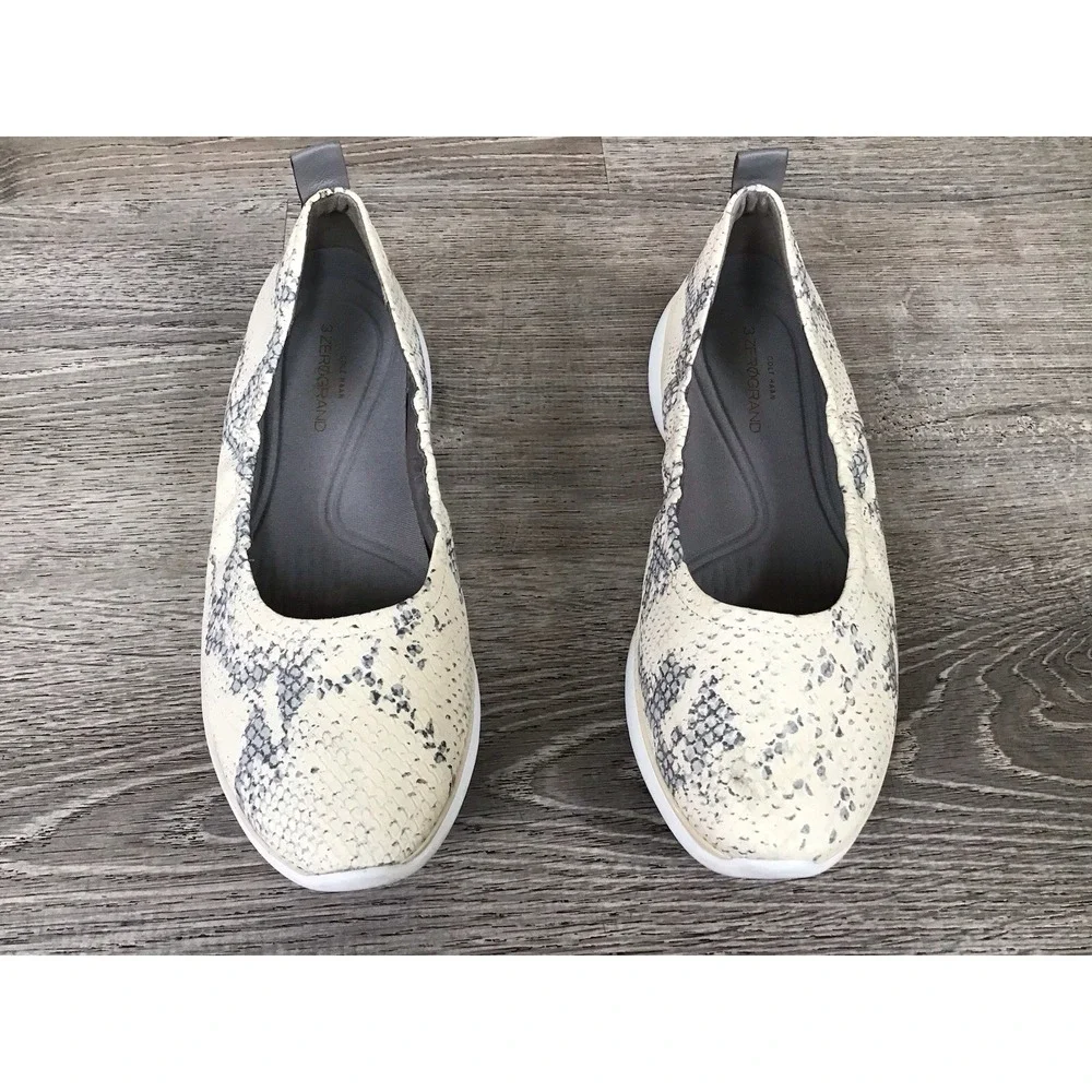 Cole Haan Womens Size 9B Grand Ambition Cream Snake Print Flats W16649